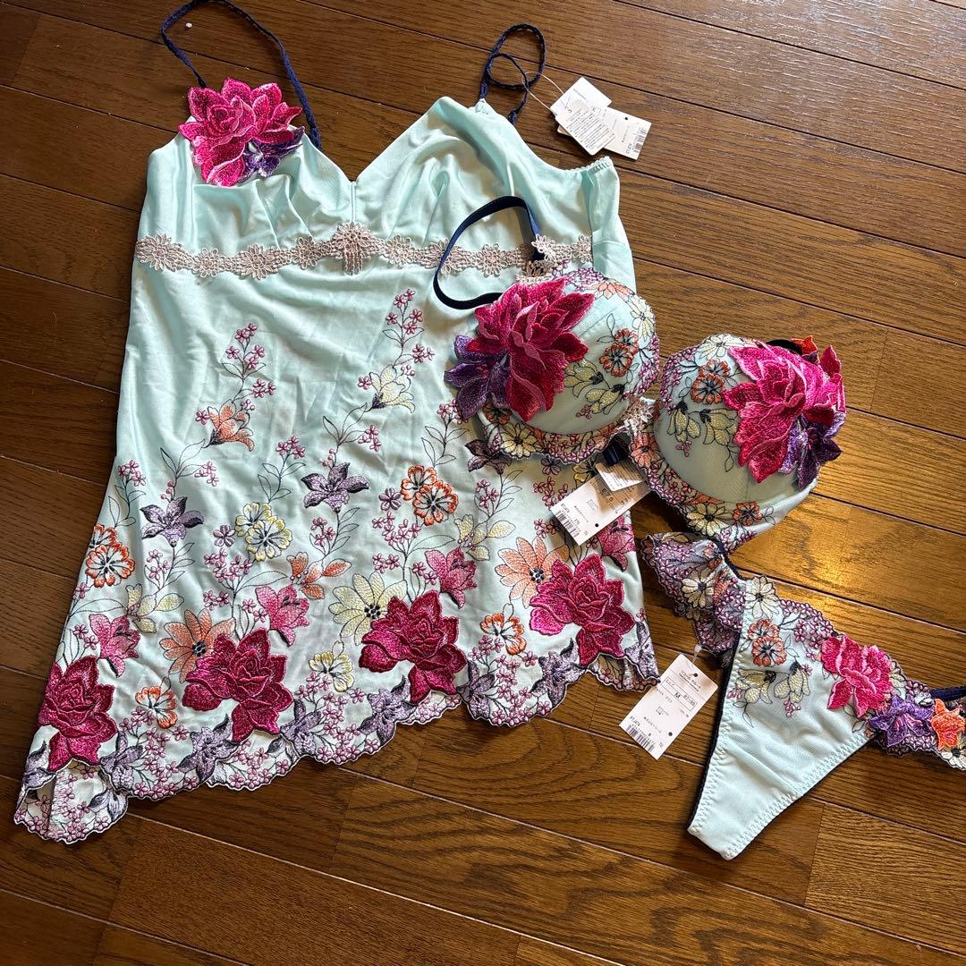 サルート秋の七草ブラE75、ソングM、キャミソールLサイズ3点セット