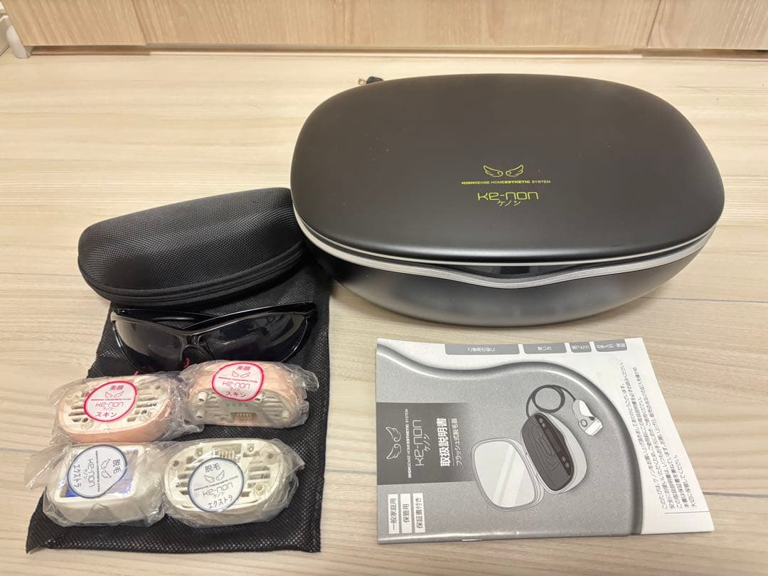 脱毛器ケノンver.7.2 眉毛脱毛器、カートリッジ使用済1個、新品4個セット ケノン（ke-non） 家庭用脱毛器ケノン スキンケアカートリッジ Ver.4.0