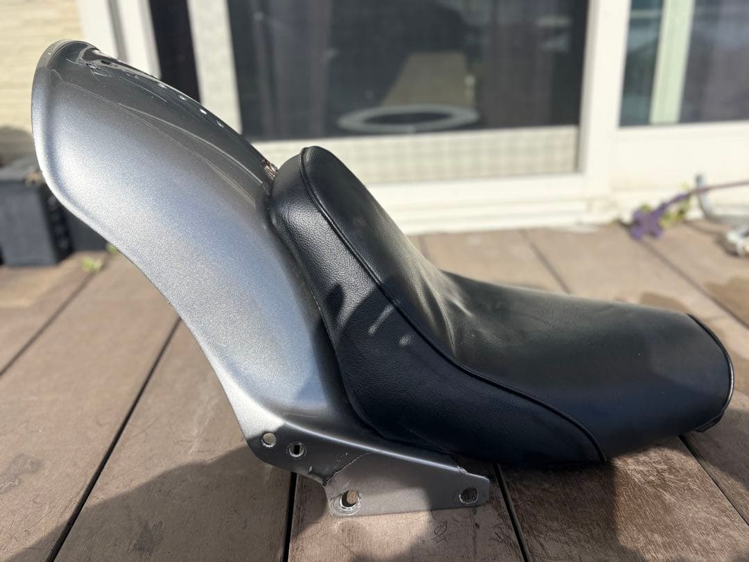 ハーレー　ソフテイル ショートフェンダー&シート M8ソフテイル 2018～2022 ブレイクアウト ショートリアフェンダー