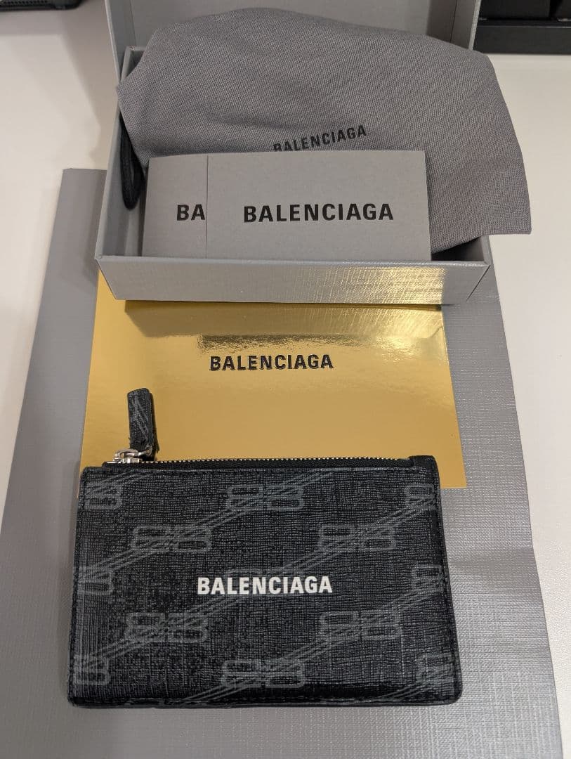 【お値下げ不可】BALENCIAGA ブラックケース