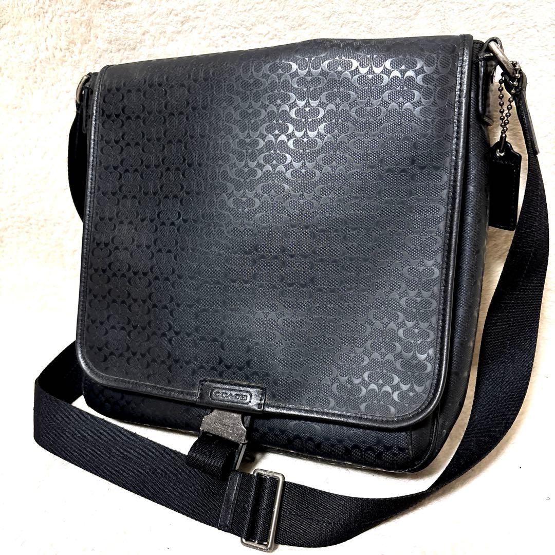 美品⭐️COACH ブラック メッセンジャーバッグ レザー　PVC サイズ調節 Amazon | COACH メンズ ヒッチメッセンジャーバッグ ブラック ワン