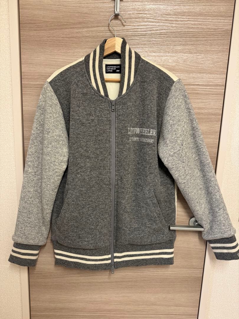 ループウィラー 背面ダウン入りスタジャン