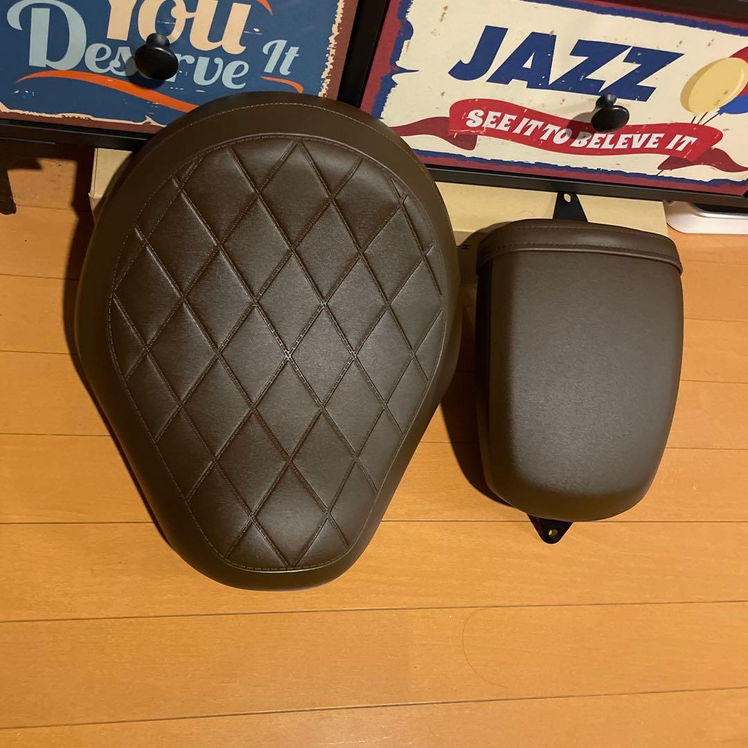 レブル　1100用バイクシート 未使用品 ホンダ（HONDA） レブル 1100 シート ソロシート 前後セット バイク