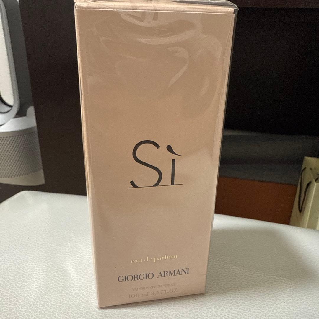 香水(女性用) Giorgio Armani Si Eau de Parfum 100ml