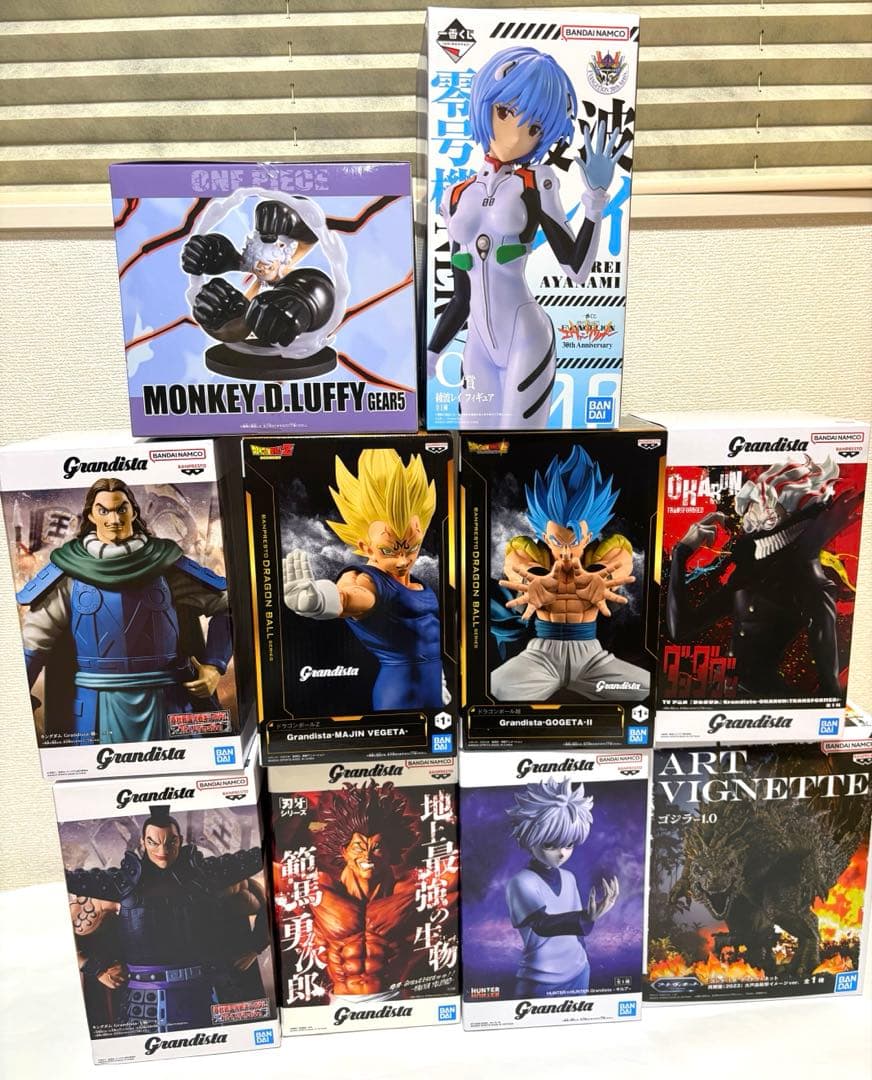 最新　アニメキャラクターフィギュア 9点まとめ売り