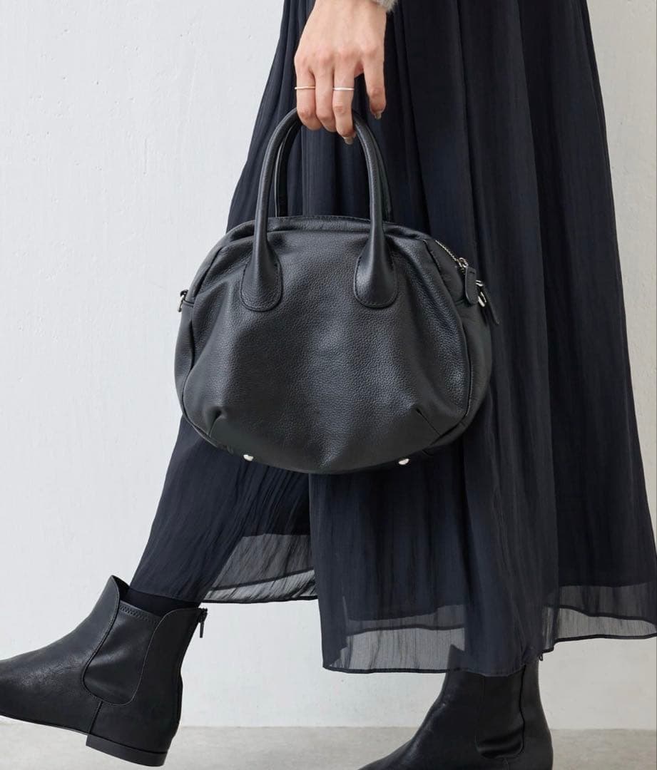 新品未開封 ビアズリー ラウンドミニボストンバック ブラック BEARDSLEY（ビアズリー） ボストンバッグ 「本革」ラウンドミニ