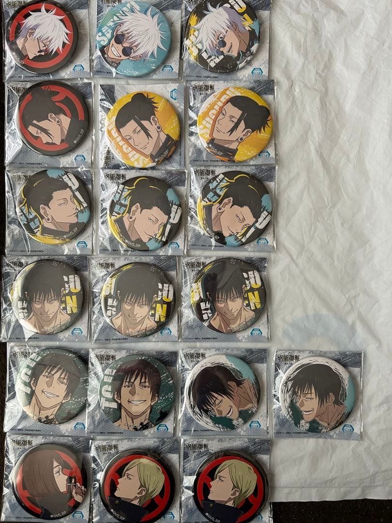 呪術廻戦　缶バッジ システムサービス　セット