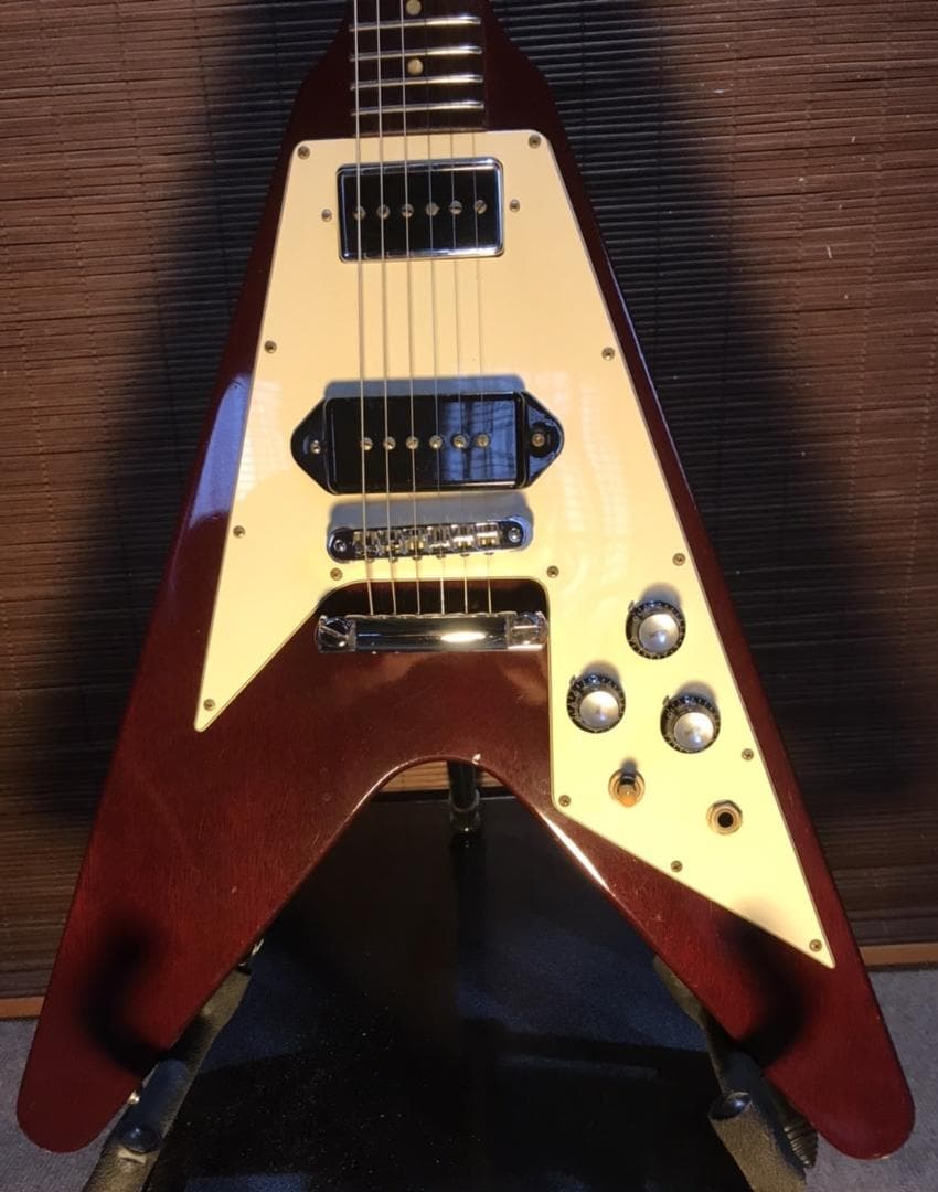 Gibson 1995年製フライングV Flying V MOD 1995 Gibson Flying V '67 w/ Original Case - Cherry