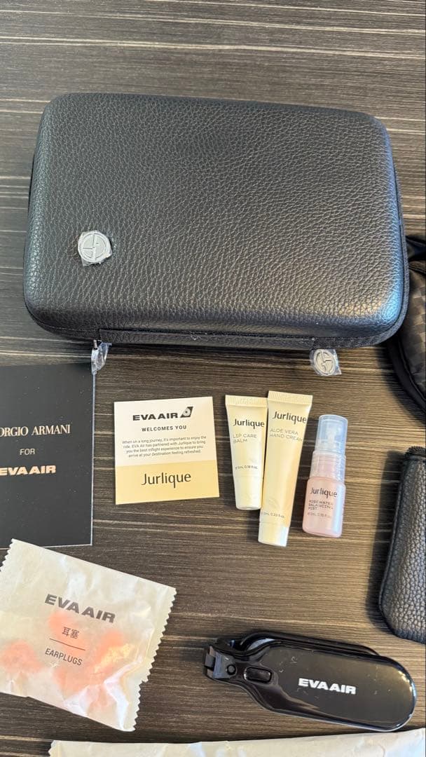 新品】エバー航空 アルマーニ ビジネスクラスアメニティ - メルカリ
