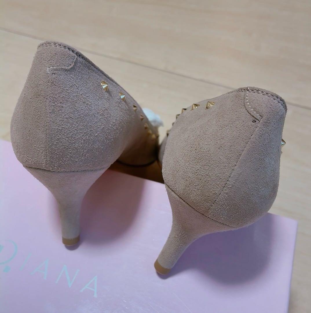 DIANA/スタッズ付き　パンプス　ベージュ　ポインテッドトゥ　23.5cm