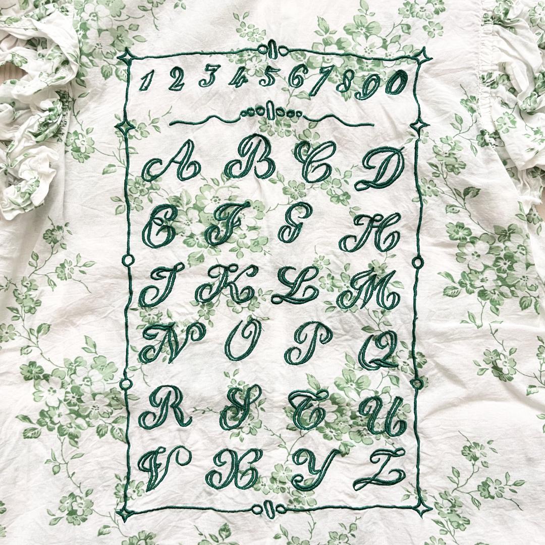 美品☆ bonjour diary アルファベット刺繍ブラウス 4Y 100cm - メルカリ