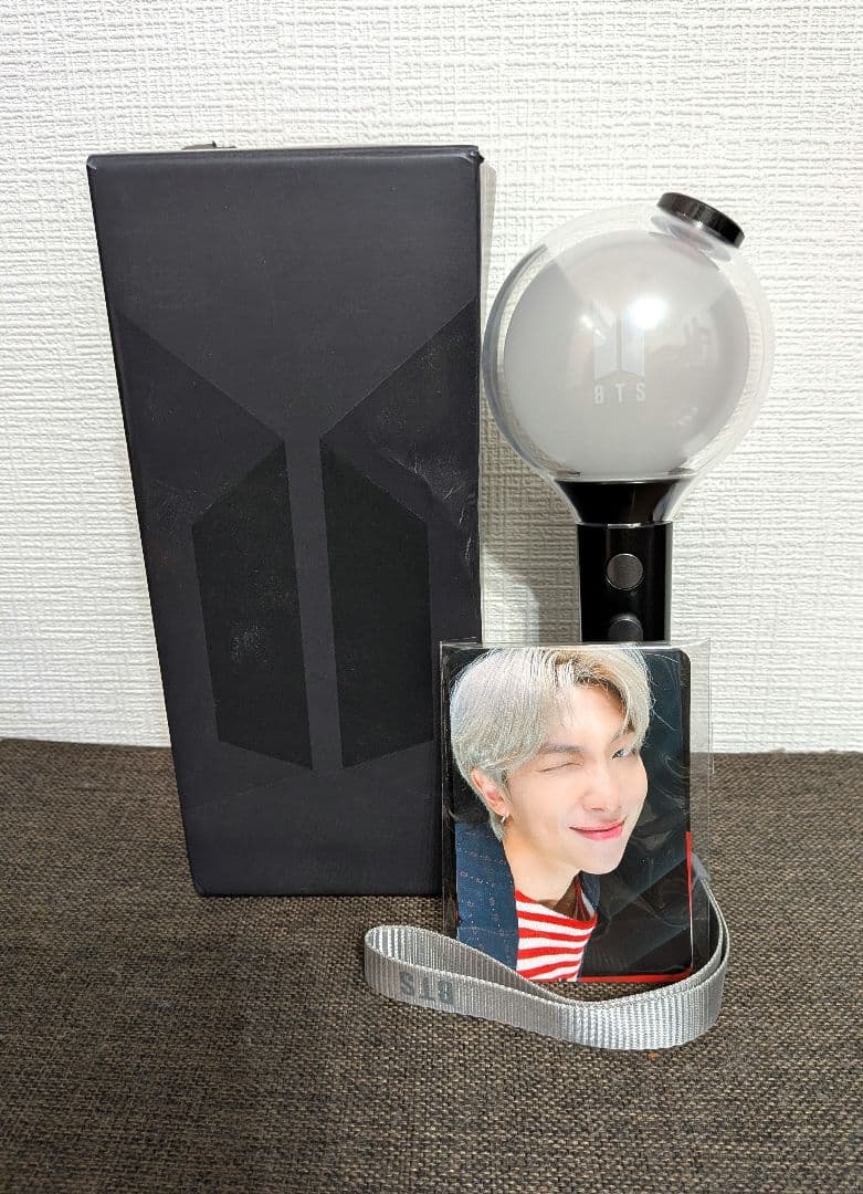 BTS アミボム ペンライト MOS ライトスティック - メルカリ