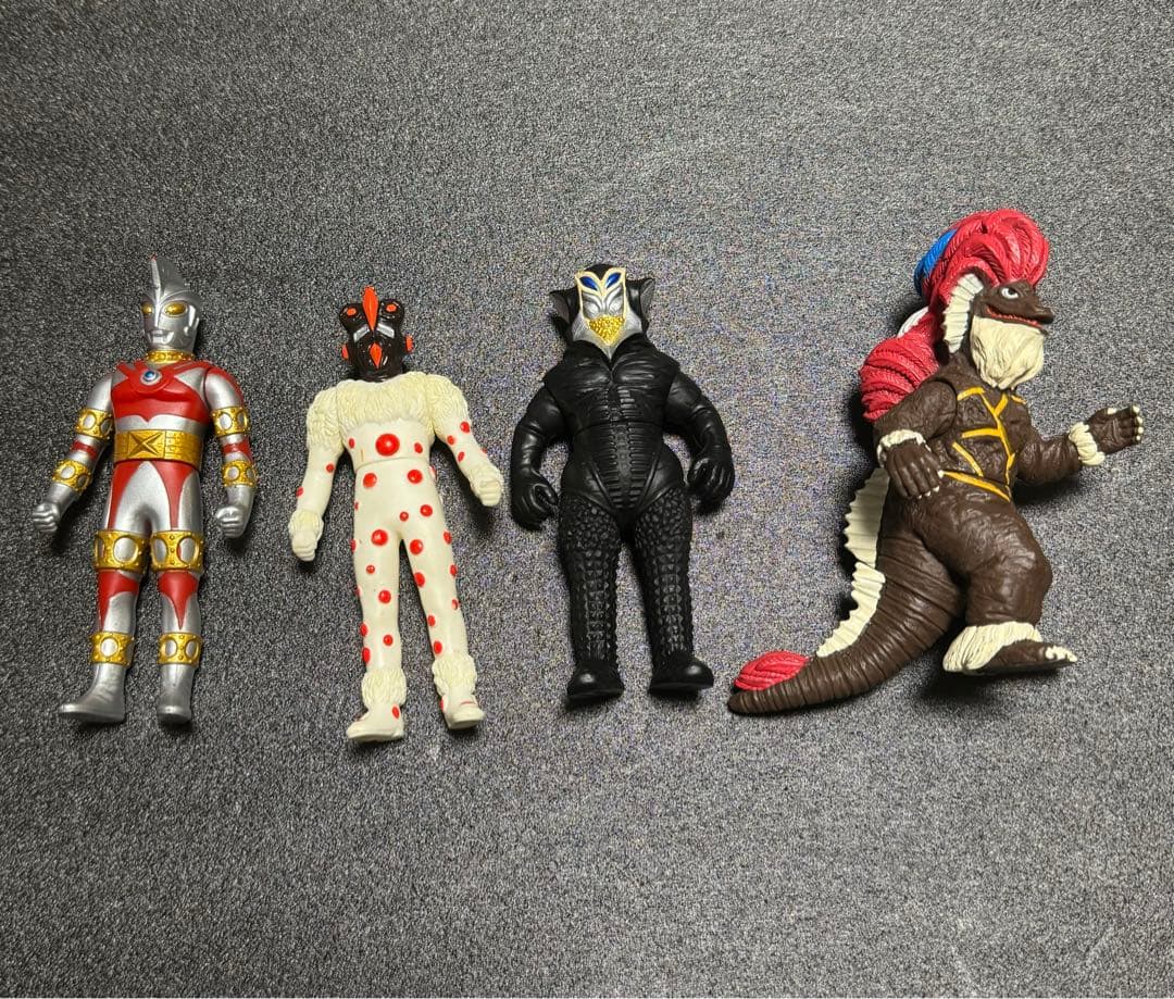 不滅の怪獣セット2 ミニソフビ4体 - メルカリ