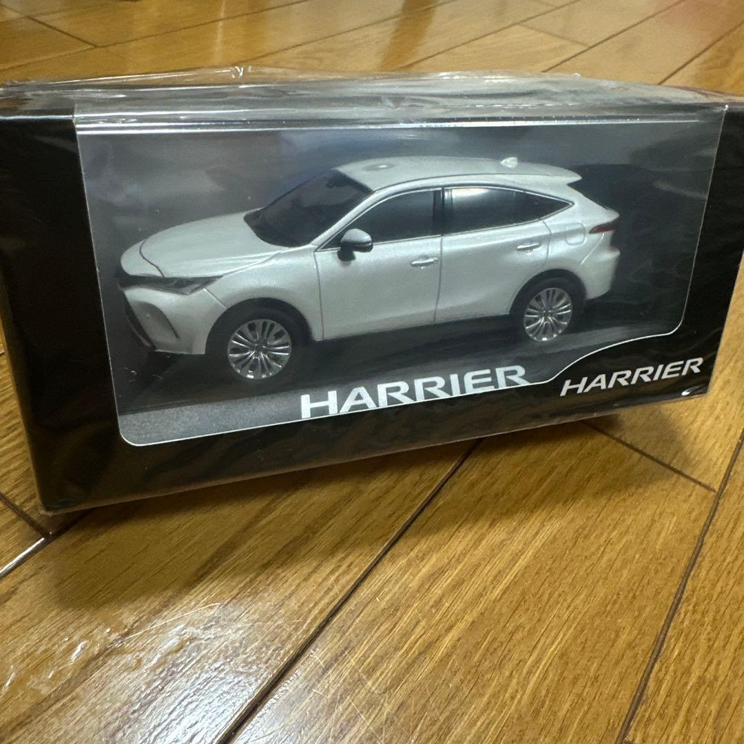 カラーサンプルミニカーハリアー90系 Amazon | 1/30 ミニカー 新型ハリアー HARRIER カラーサンプル 非売品