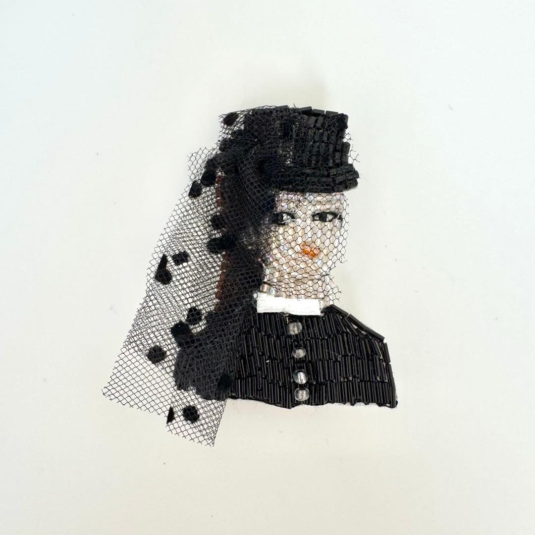 マリアンヌバトル ブローチ オルセー美術館コラボ