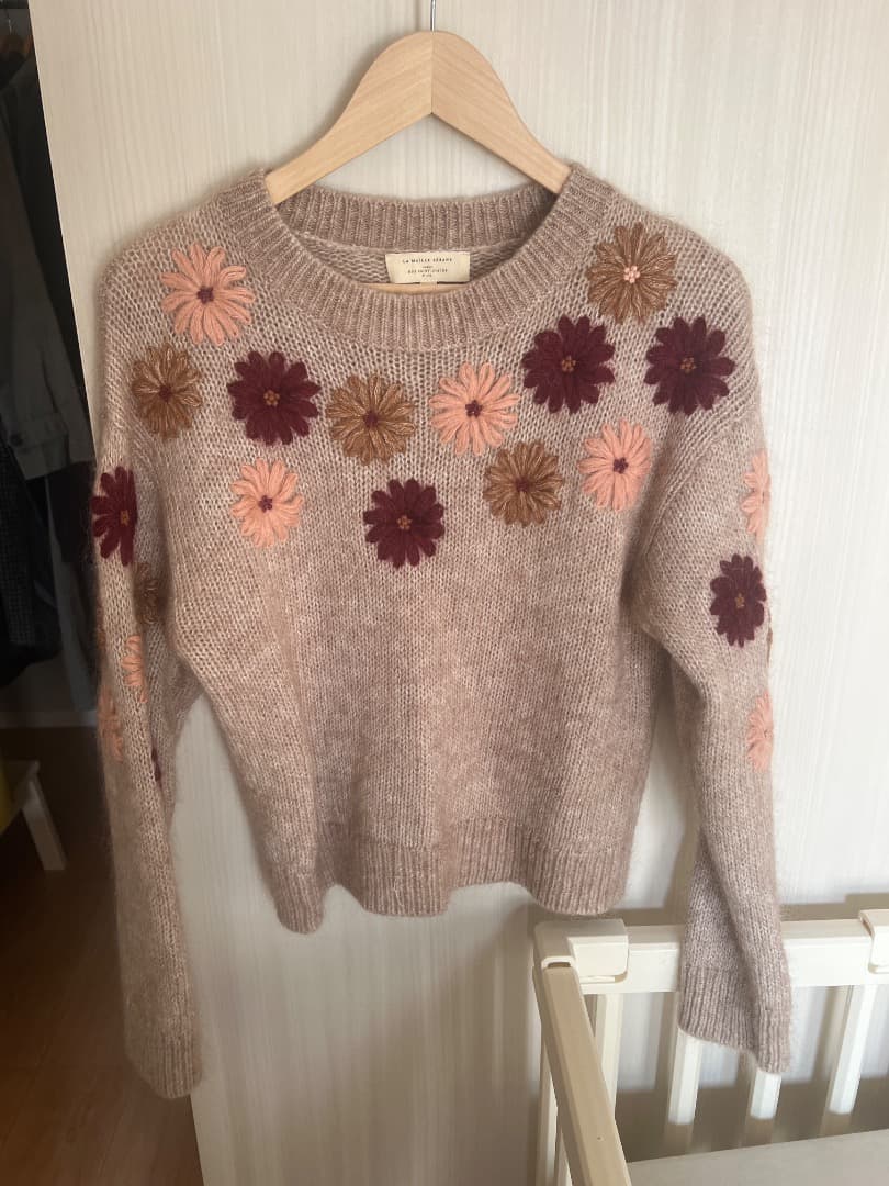 Sezane Suzon フラワー刺繍 長袖ニットセーター Suzon Jumper - Mottled Beige - Kid mohair - Sézane