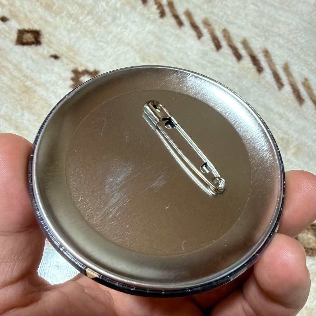 希少】ワンピース ONE PIECE 極楽湯 トラファルガー・ロー 缶バッチ