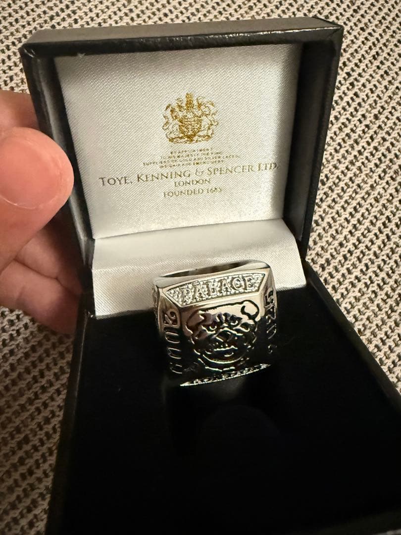 Palace MVP BULLDOG RING Rサイズ - メルカリ