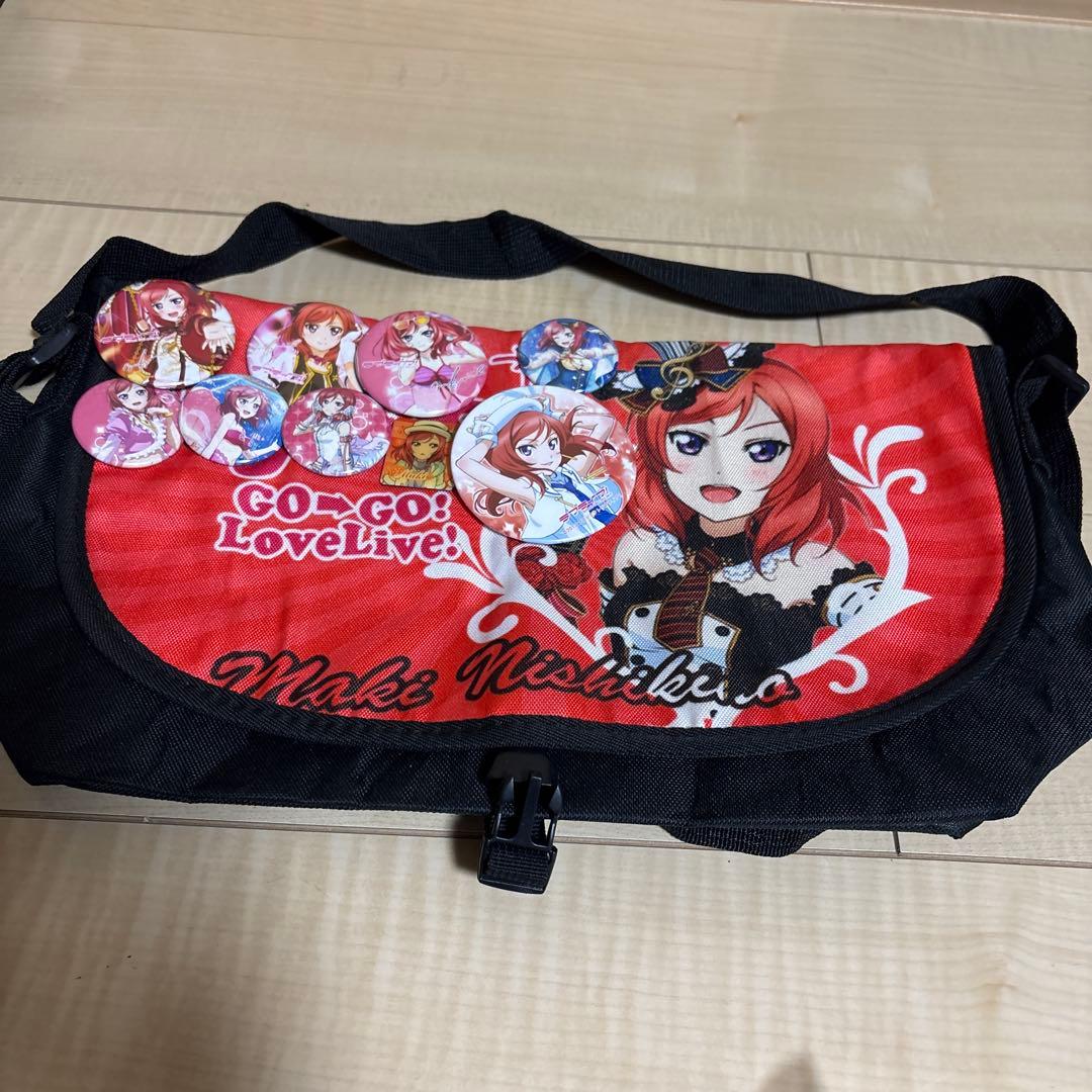 ラブライブ！ 西木野真姫 バッグ 缶バッジ付き - メルカリ