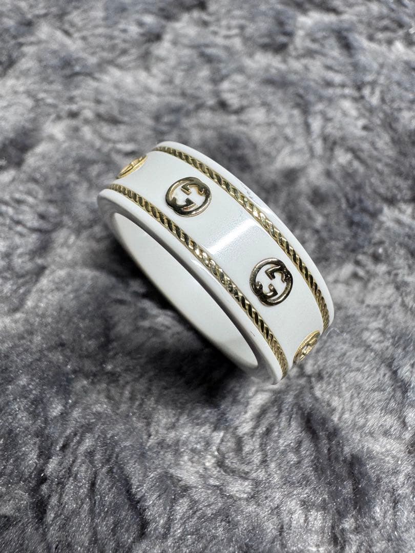 Gucci ホワイトセラミック リング