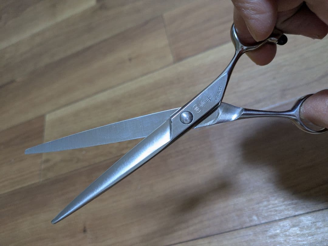 ステンレス製シザー 床屋の本格的散髪ハサミ レトロ 中古