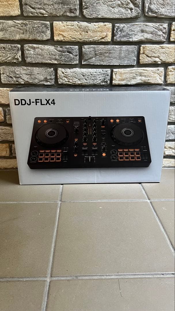 24h以内発送★動作確認済★箱付Pioneer DDJ-FLX4 Pioneer DJ DDJ-FLX4-W (ホワイト) パイオニア 【 イオンモール筑紫野
