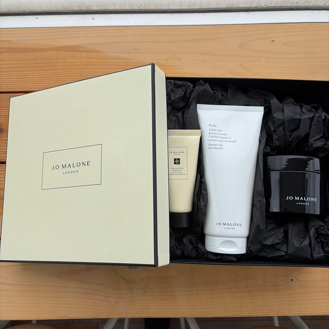 Jo Malone ギフトセット シャワージェル ボディバーム ハンドクリーム