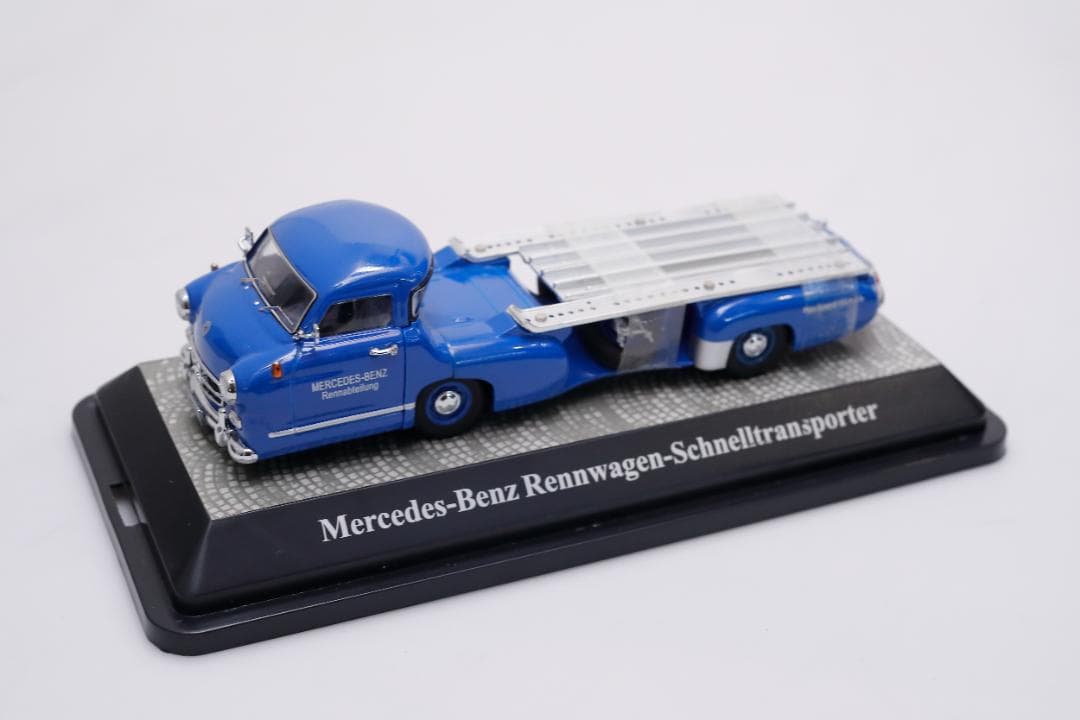 ミニカー 1/43 Mercedes-Benz Rennwagen-transporter