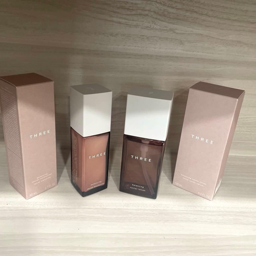 THREE バランシングネクター モイスチャーライザー　ローション２点セット
