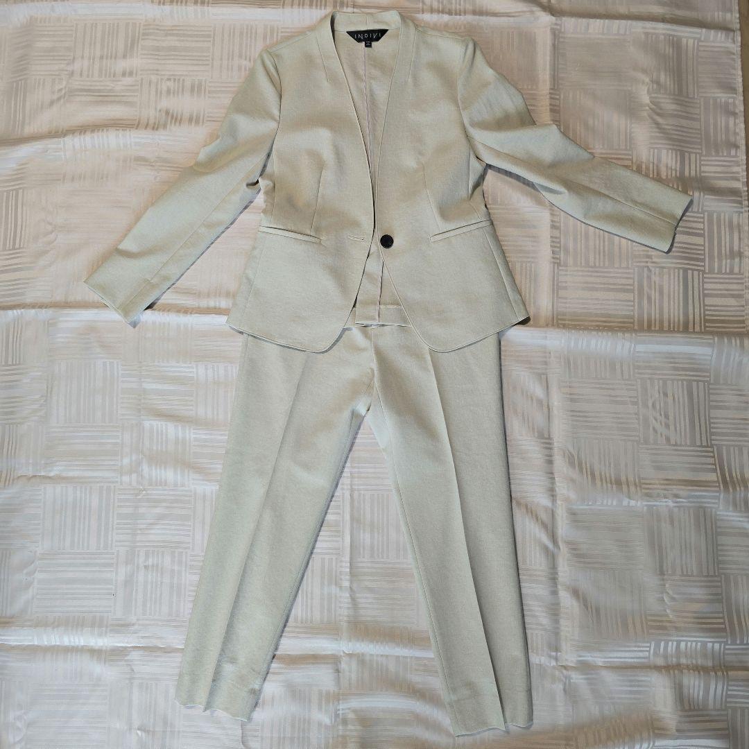 INDIVI ライトベージュ パンツスーツ