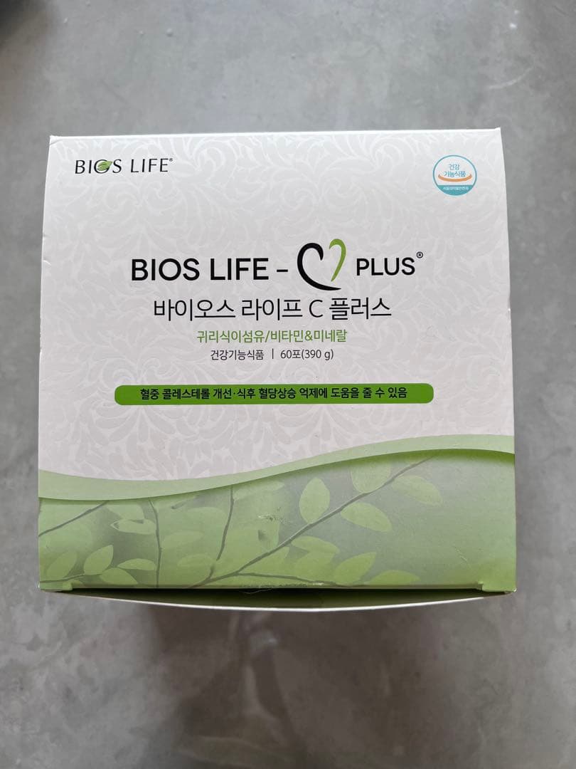 ユニシティ バイオスライフCプラス55と、リファイバー10 - メルカリ