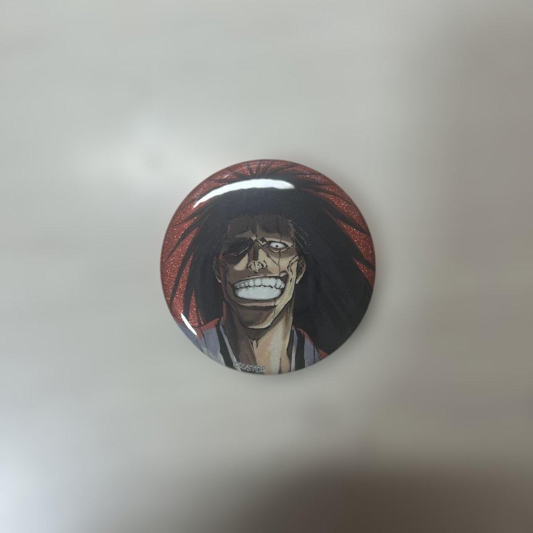 BLEACH WORLD CALL YOUR NAME 缶バッジ 更木剣八 - メルカリ