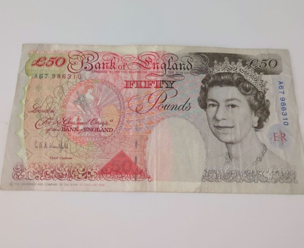 イギリス 旧紙幣(ポンド）1枚合計50ポンド②