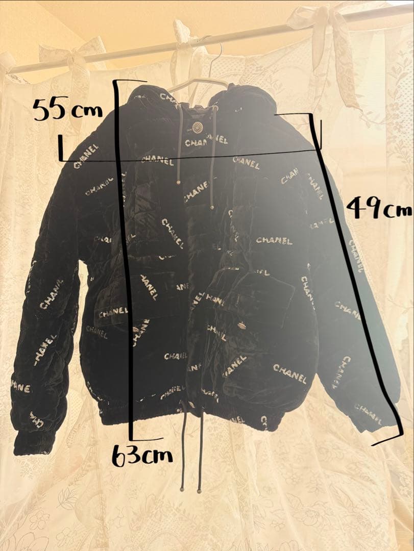 【CHANEL】ブラック ダウンジャケット フード付き