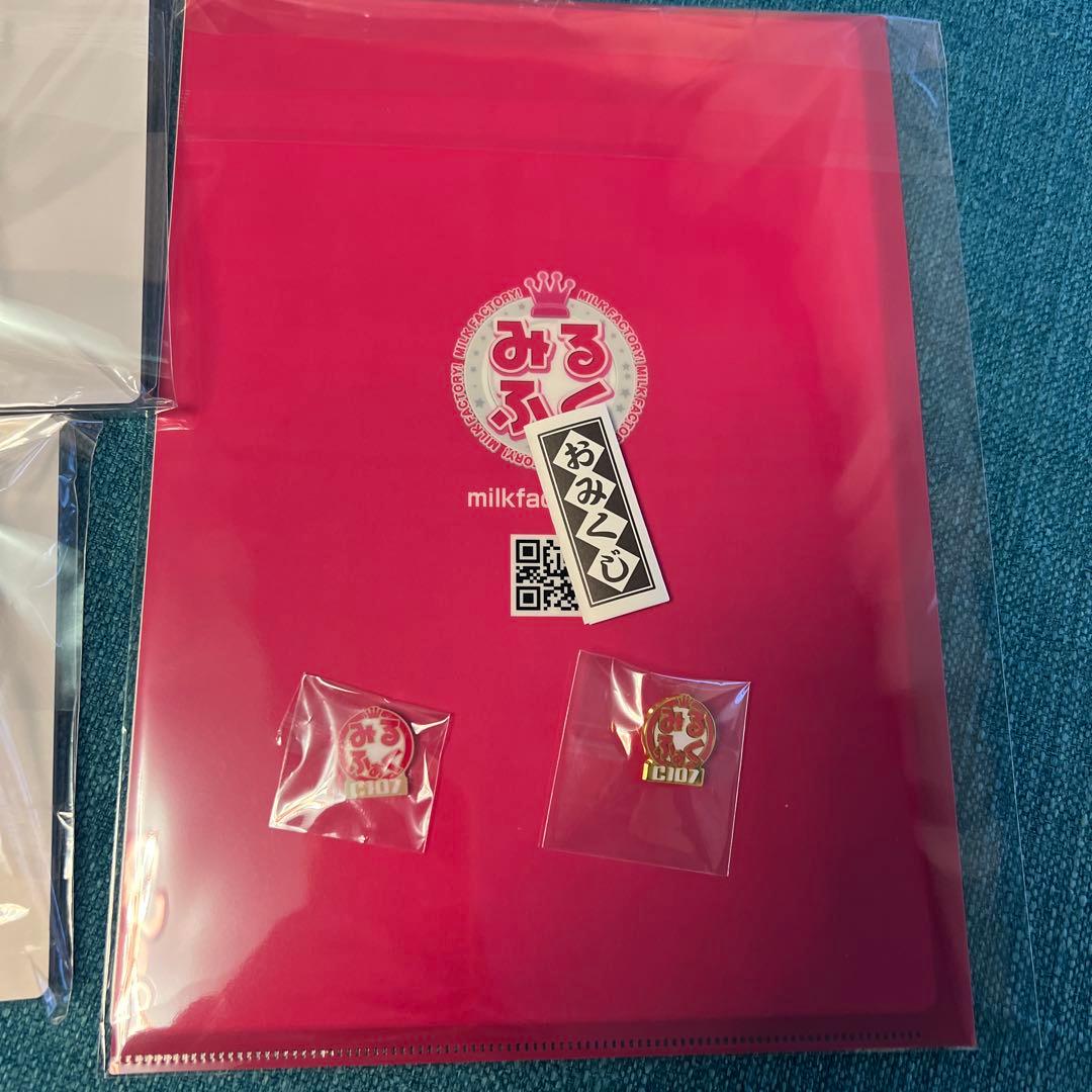 C107 みるくふぁくとりー新作タペストリーセット 5種類CD キーホルダー