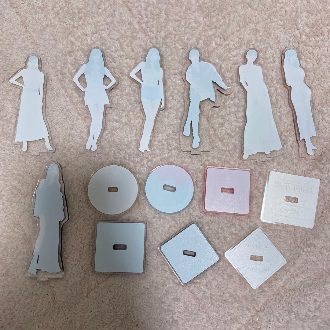 TWICE モモ アクスタ まとめ売り - メルカリ