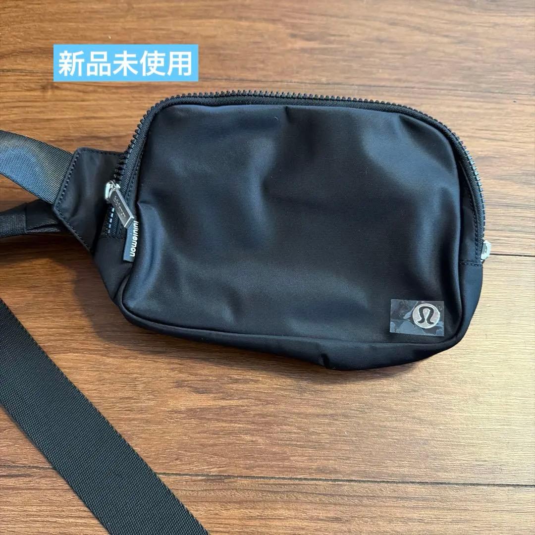 新品】ルルレモン Everywhere Belt Bag Large (2L) - メルカリ