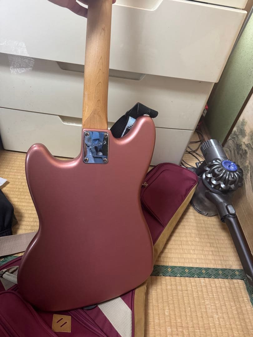 常田大希 Fender Mustang ギター 「値下げ交渉受付中‼︎」 - メルカリ