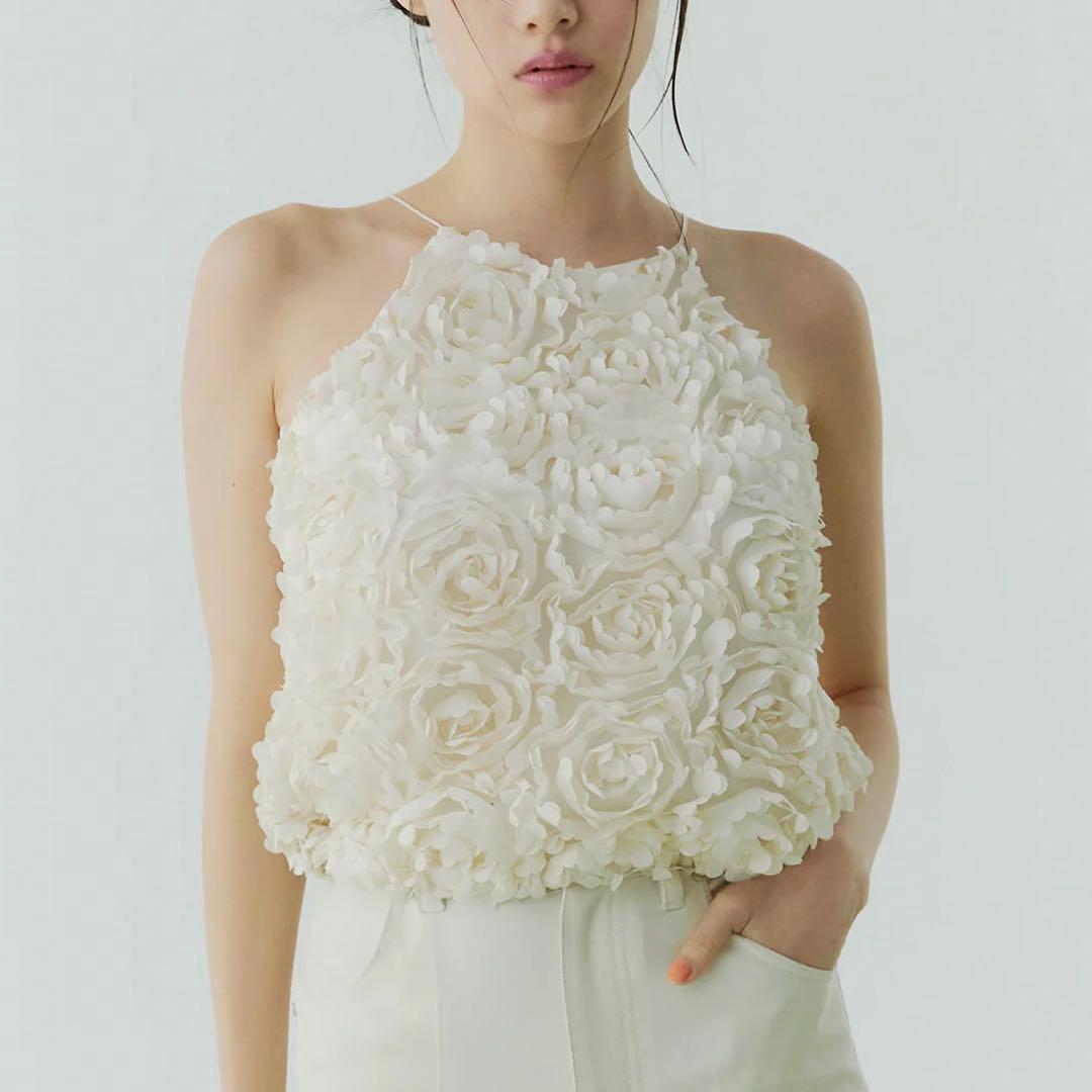 ボリュームフラワーモチーフアメスリトップス