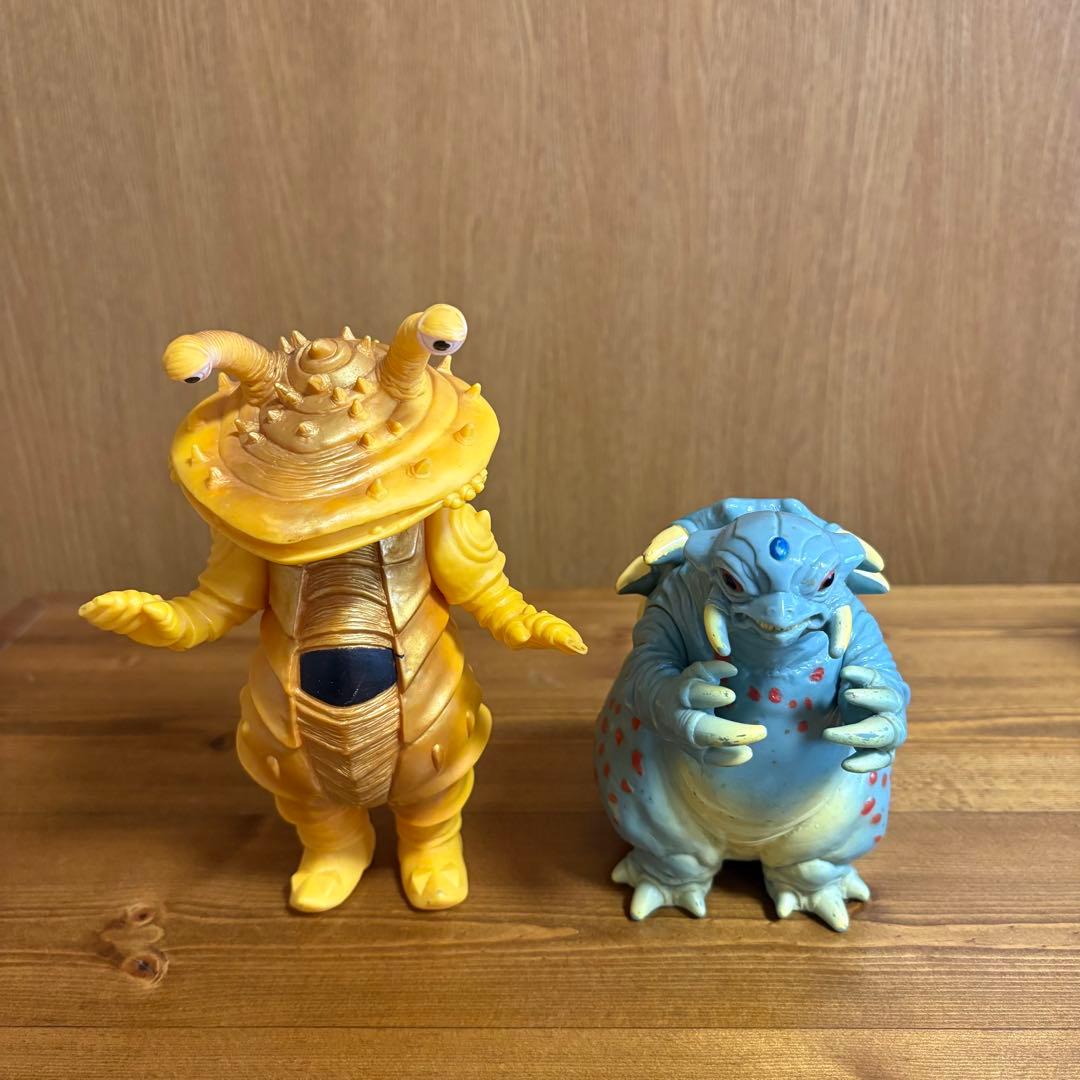 バンダイ ウルトラ怪獣シリーズ ソフビ 10体セットまとめ売り - メルカリ