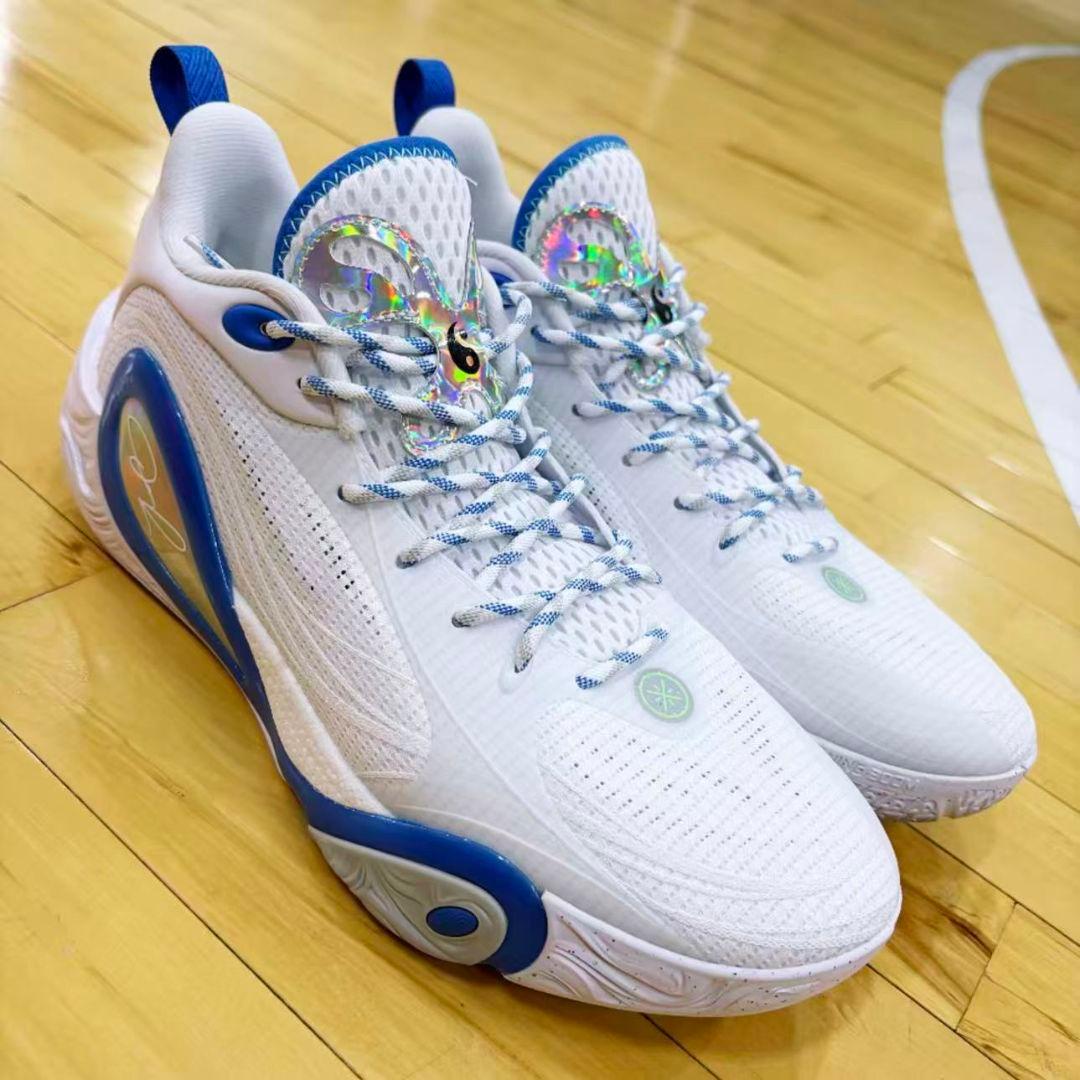 LI−NING Wade Dlo 1