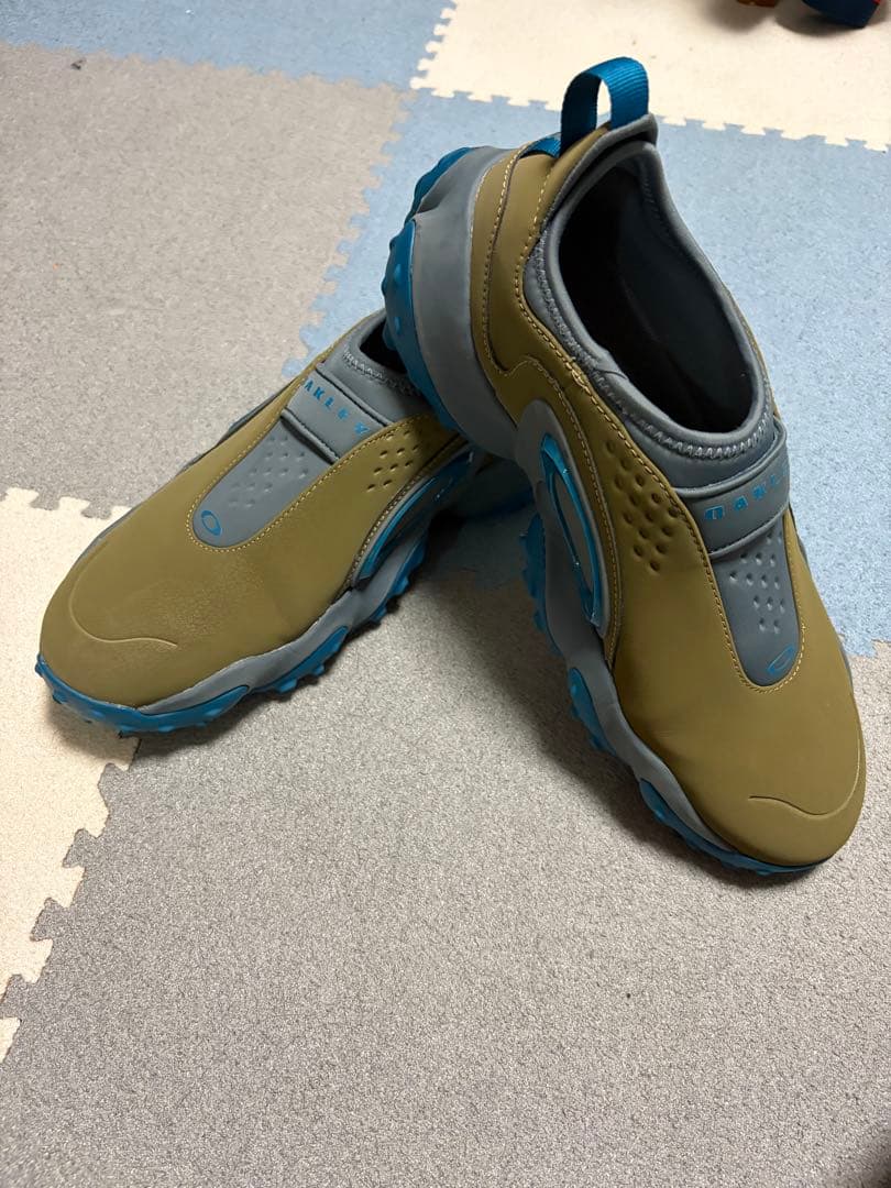 オークリー　28センチ