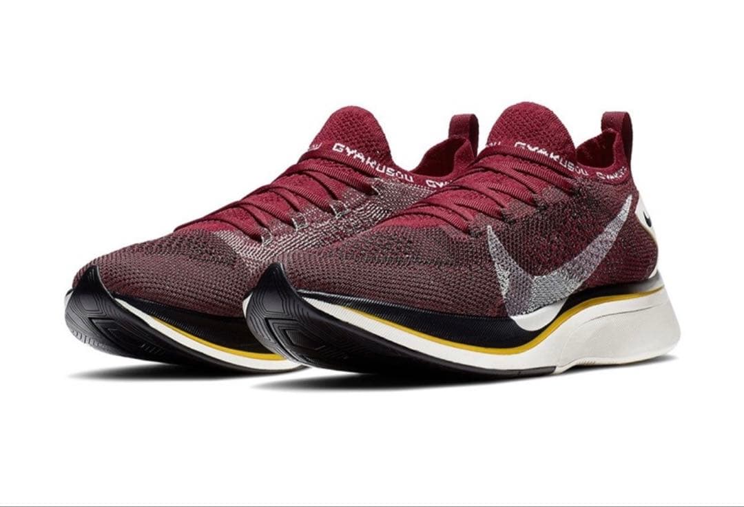 靴 NIKE VAPORFLY 4% FLYKNIT / GYAKUSOU