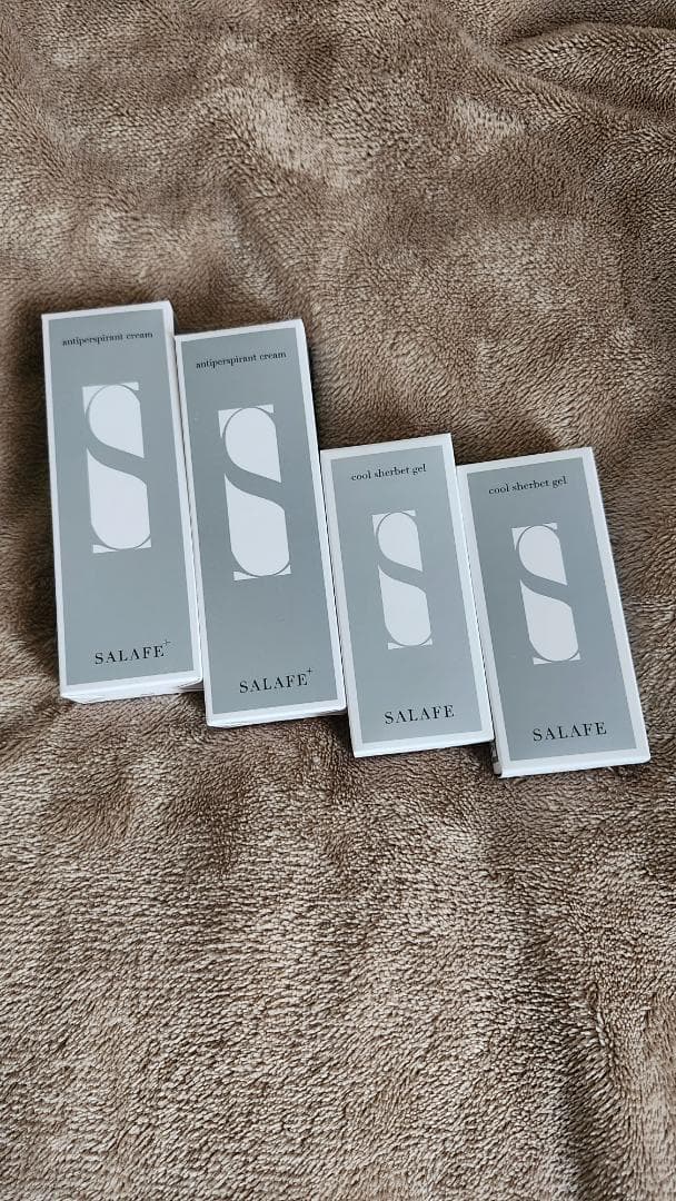 サラフェプラス薬用制汗クリ－ム&美容液ジェル