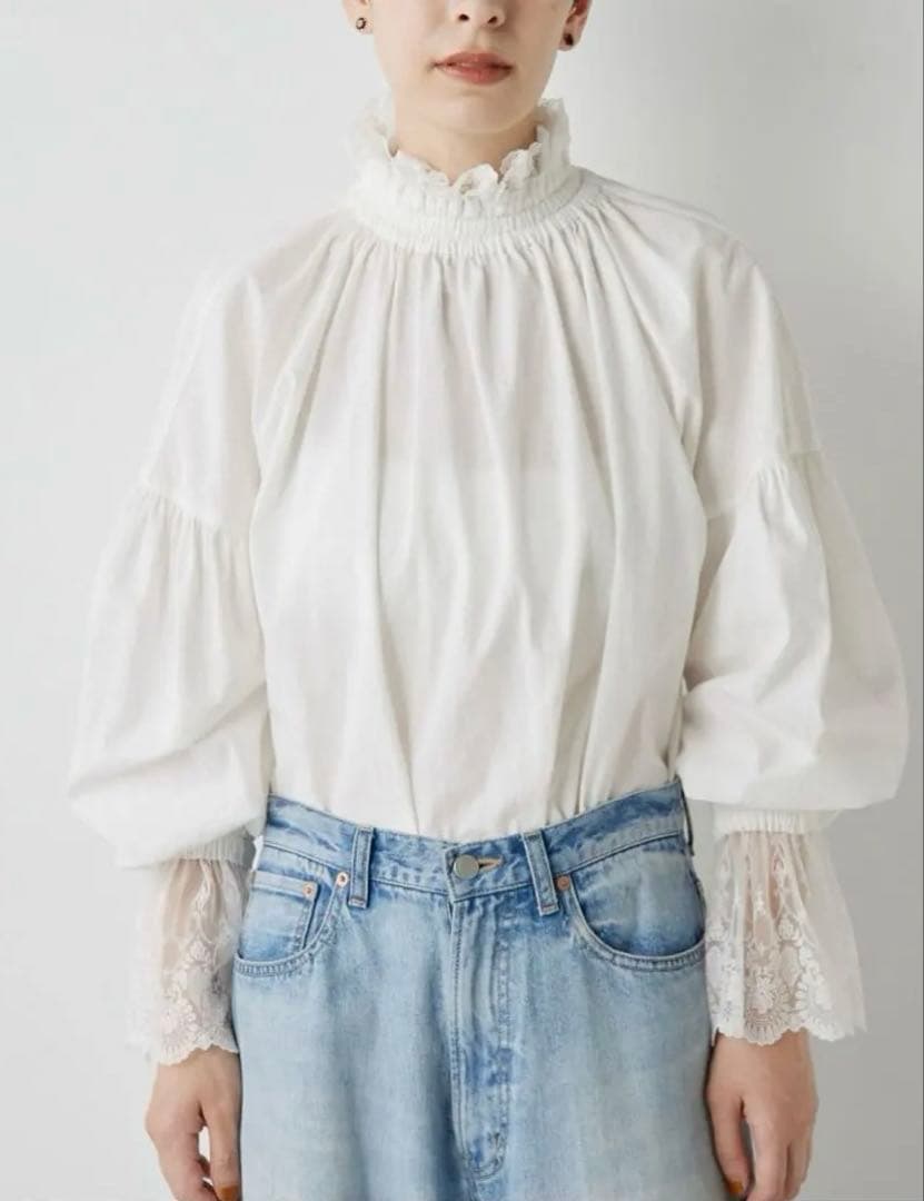 未使用 Whim Gazette ウィムガゼット レースギャザーブラウス レースギャザーブラウス | Whim Gazette(ウィム ガゼット)レディース