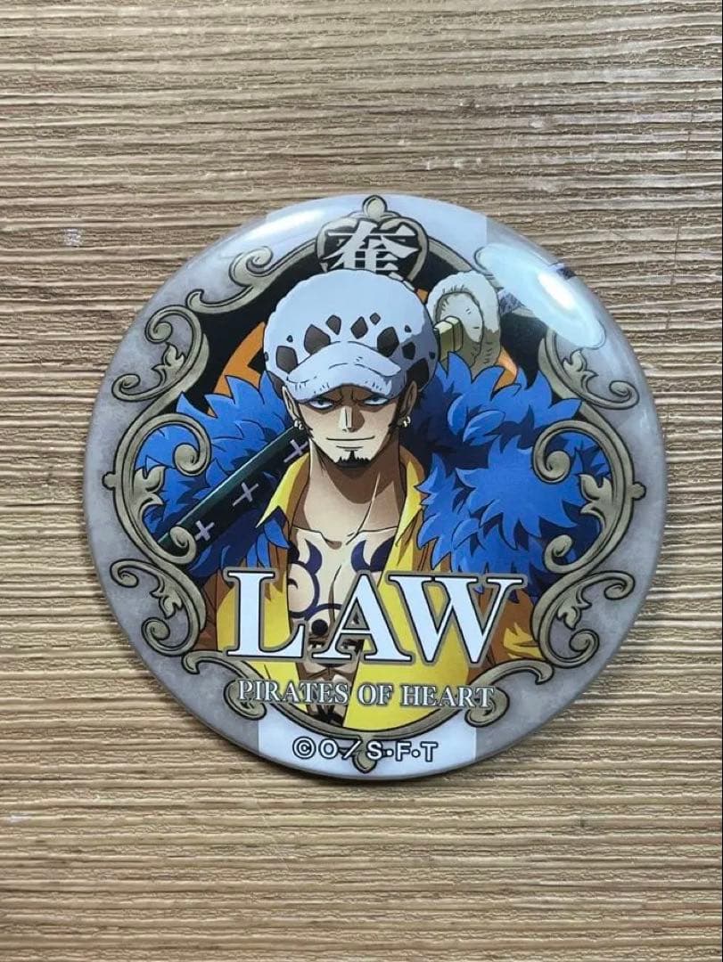 ワンピース トラファルガーロー 輩 缶バッジ第24弾 - メルカリ