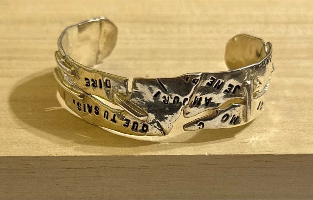 SERGE THORAVAL セルジュトラヴァル　断片 SERGE THORAVAL（セルジュ・トラヴァル）｜言葉を刻み、想いをまとう