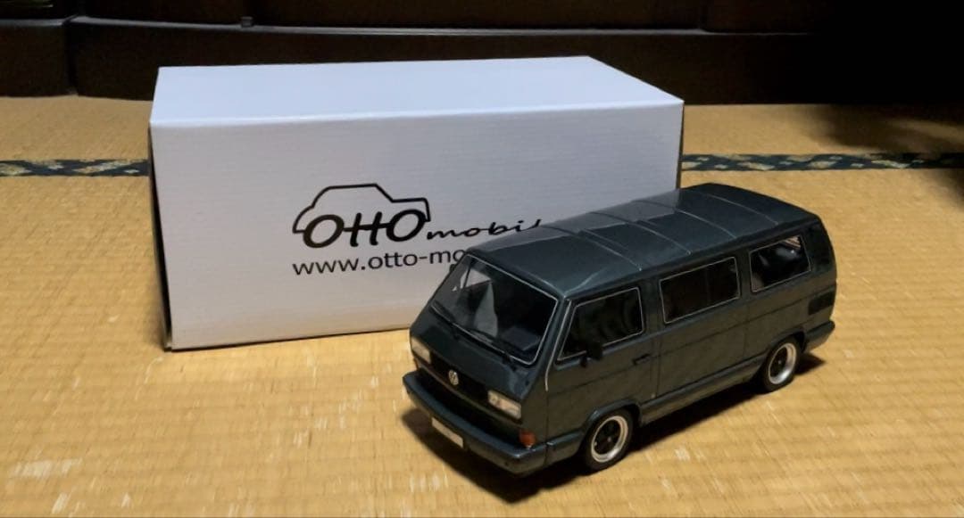 ポルシェ B32 VW T3 ヴァナゴン OTTO mobile 1/18