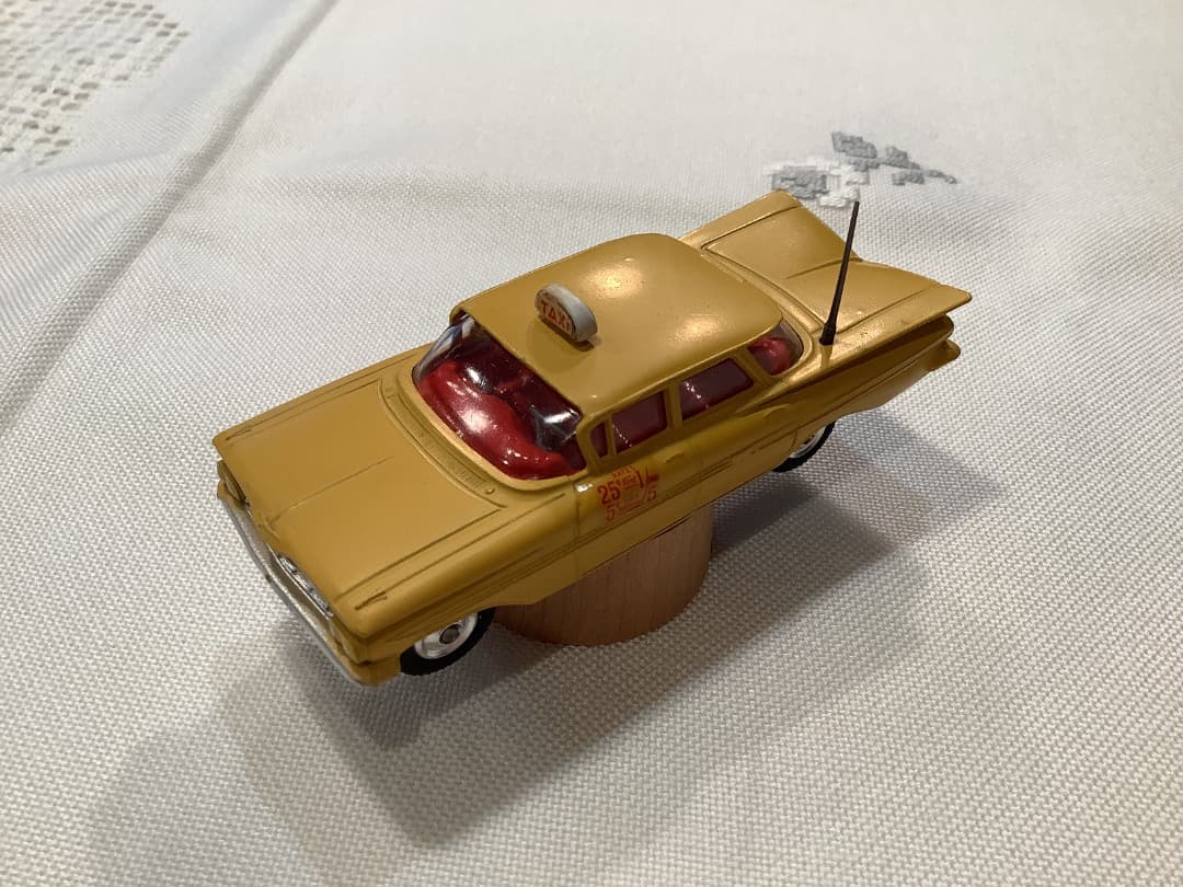 美品レア　CORGI TOYS CHEVROLET NY TAXI ミニカー