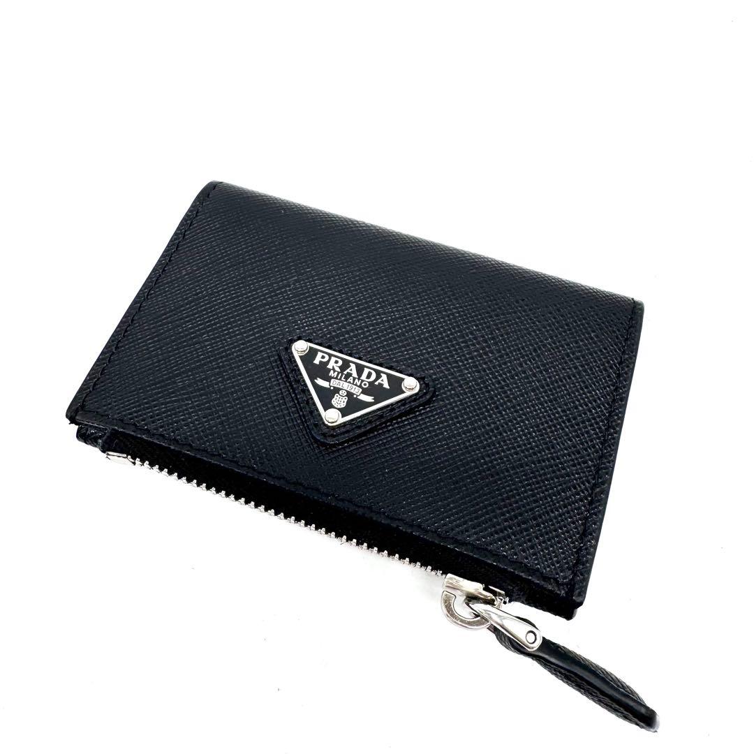 【新品同様・現行✨】プラダ ケース サフィアーノ レザー トライアングル